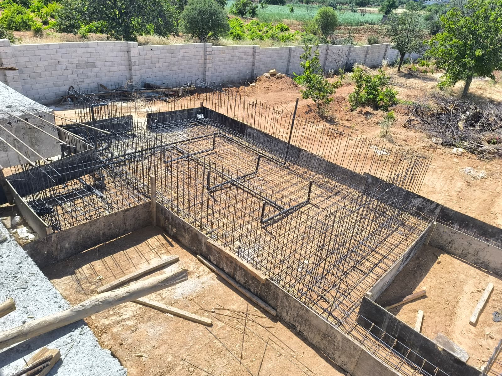 Gaziantep Havuz Yapımı | Mehmet Bey'in Şubagzı Köyü'ndeki 4x8 Hazır Panel Havuz Projesi Başladı